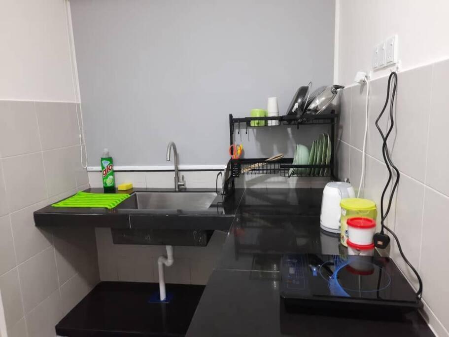 Bc Homestay @ Emerald Avenue Apartment, ブリンチャン エクステリア 写真
